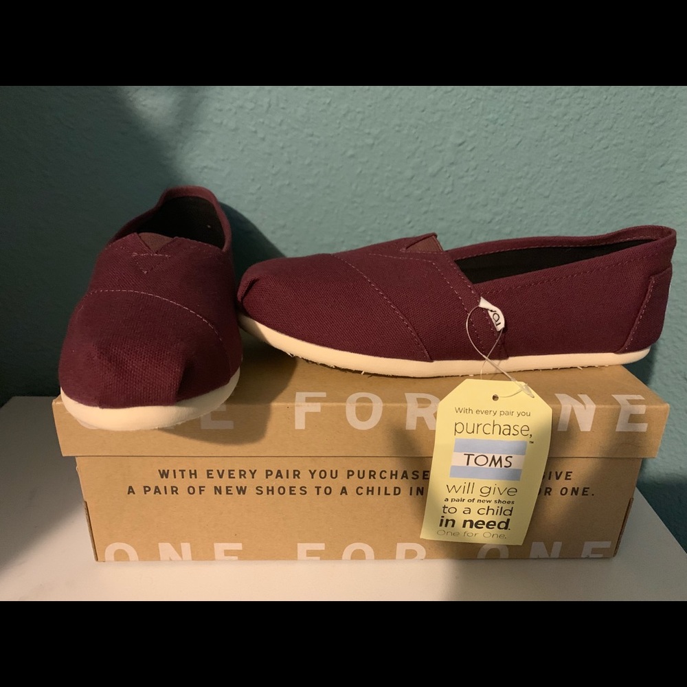 Toms
